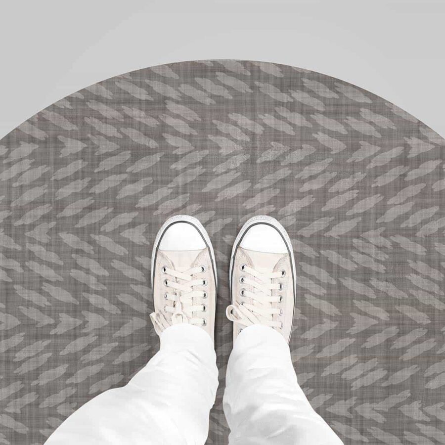Detalle de la alfombra de vinilo Stay en tonos grises